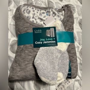 Croft and Barrow Woman’s PJ set